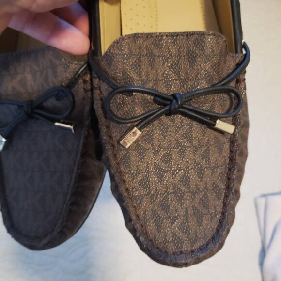 NEW MICHAEL KORS FLATS MOCCASIN SIZE 11 SOFT WALKING SHOES - Picture 3 of 5